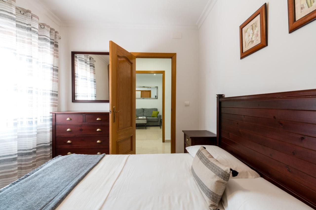Holi-Rent Salado Apartment Seville Exterior photo