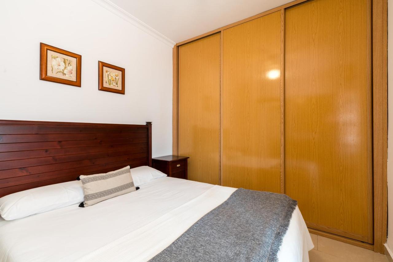 Holi-Rent Salado Apartment Seville Exterior photo